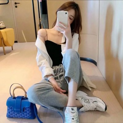 赤裸的公务员